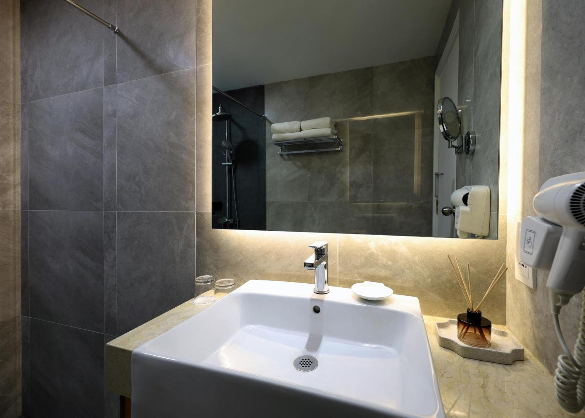 Berjaya Penang Hotel George Town Exterior photo